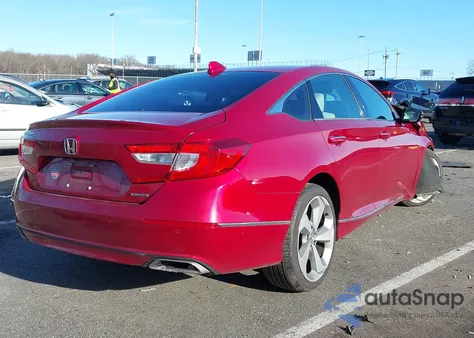 2018 Honda Accord Touring z USA, uszkodzony, nr VIN 1HGCV1F99JA066182